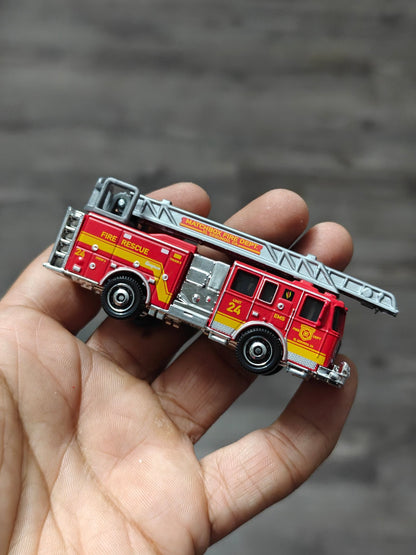 Matchbox Moving Parts Seagrave Fire Truck - Red (Uncarded - New) - Kinder Logs