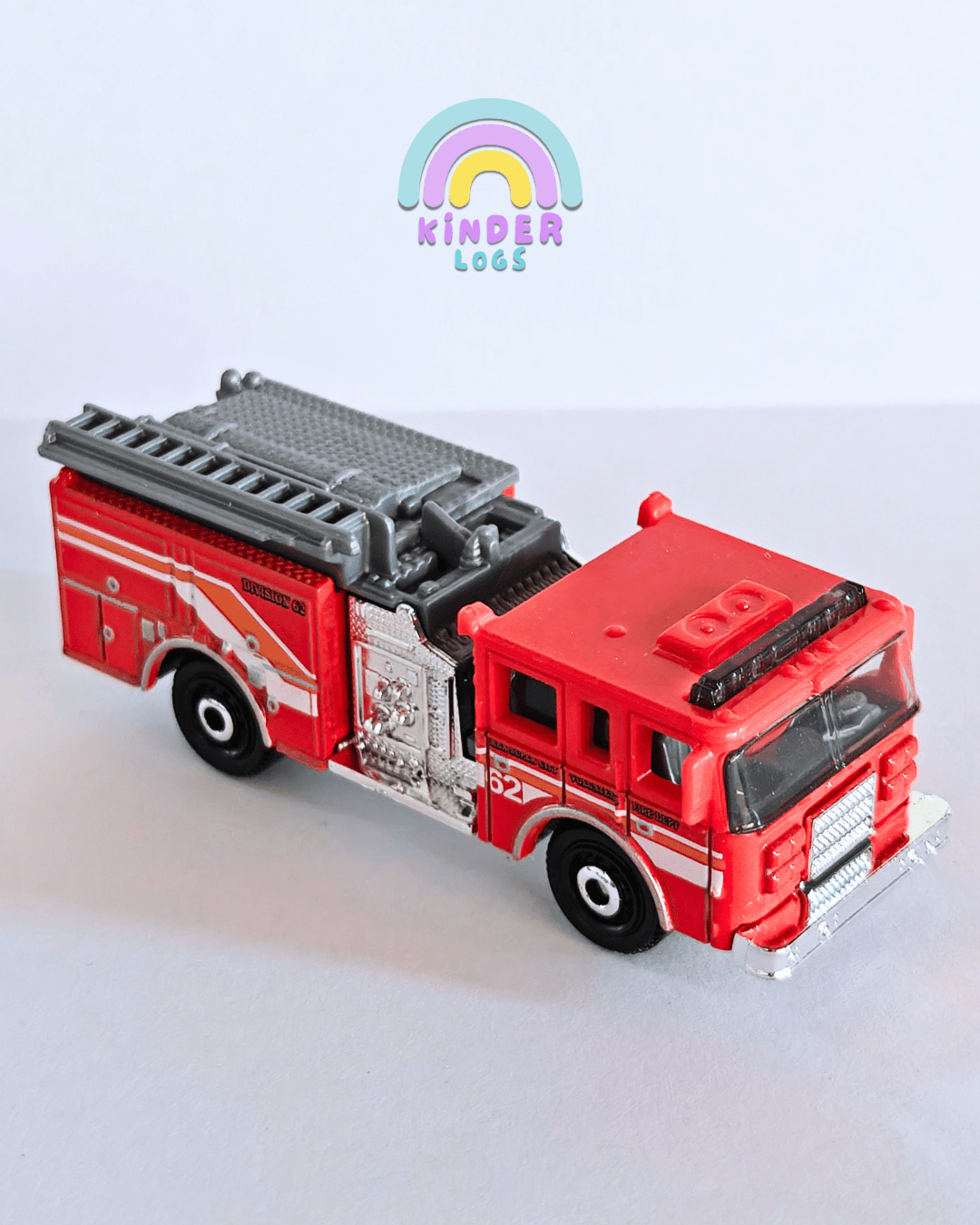 Matchbox Pierce Arrow XT Fire Engine (Uncarded) - Kinder Logs