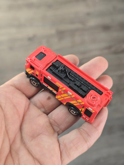 Matchbox Scania P420 XT 4x2 Fire Truck (Uncarded - New) - Kinder Logs