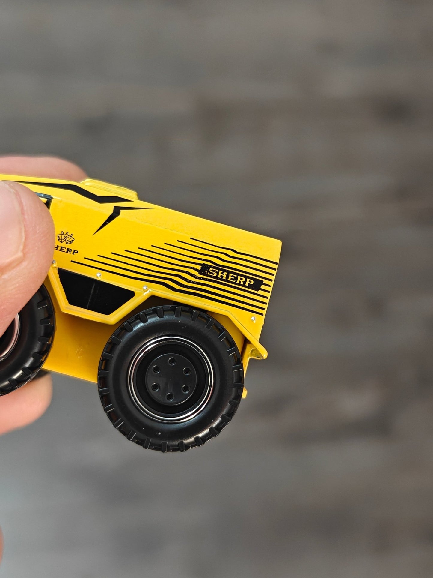 Matchbox Sherp N 1200 - Yellow (Uncarded - New) - Kinder Logs