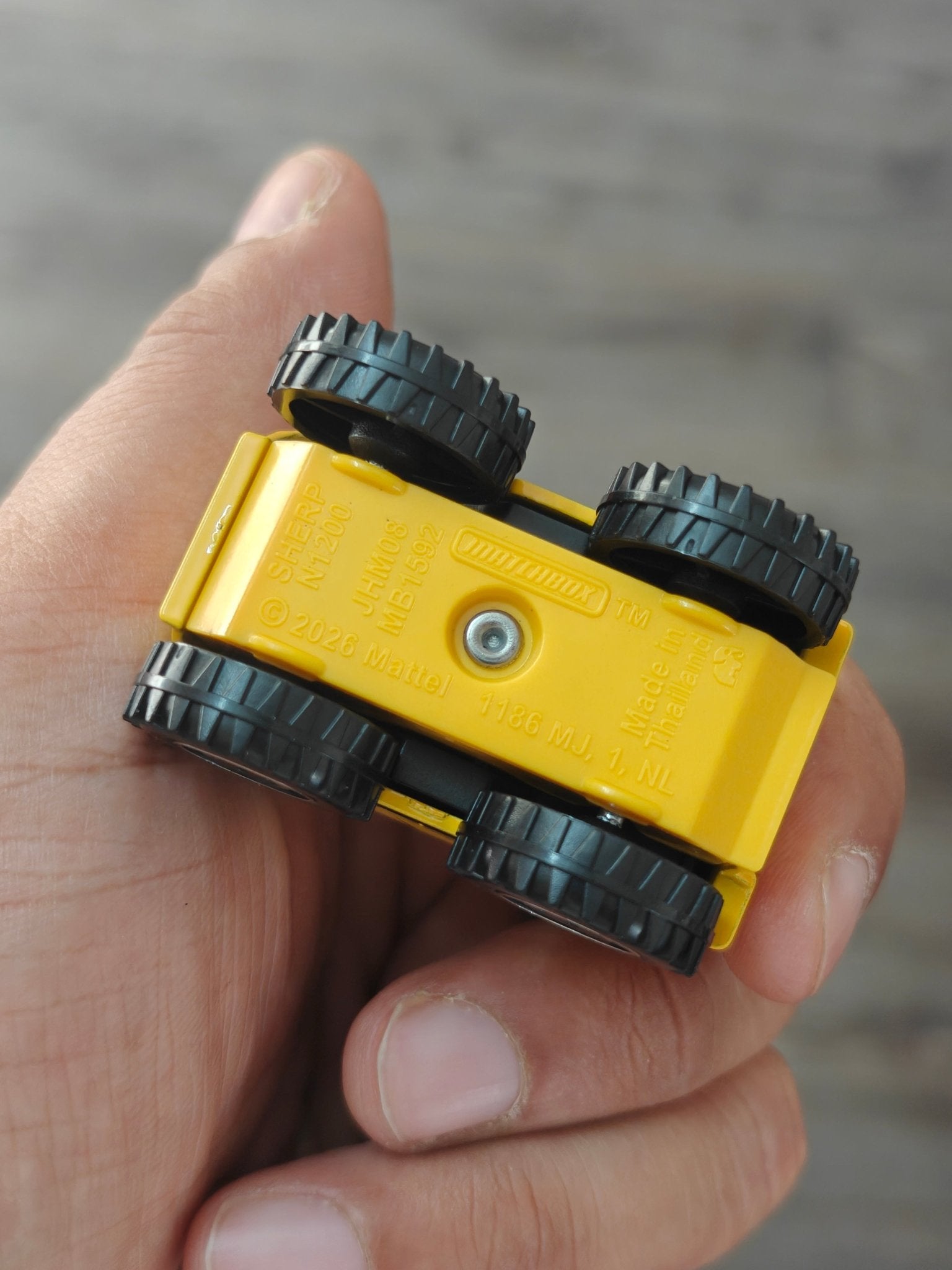 Matchbox Sherp N 1200 - Yellow (Uncarded - New) - Kinder Logs