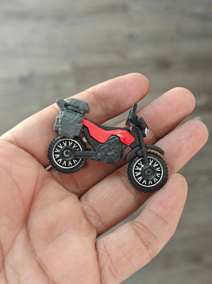 Matchbox Speed Striker Bike - Jurassic World Rebirth (Uncarded) - Kinder Logs