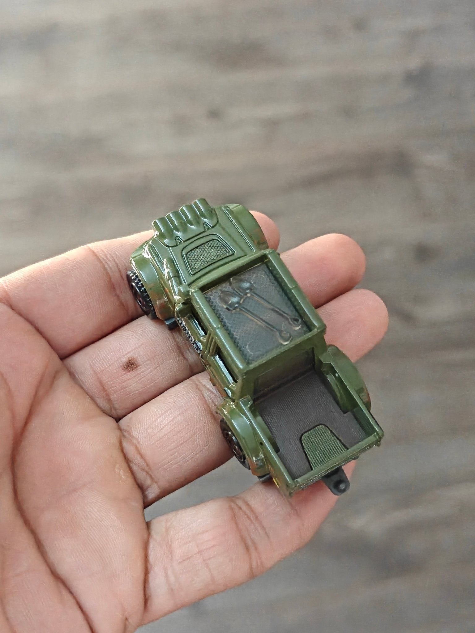 Matchbox Swamp Raider - Army Green (Uncarded - New) - Kinder Logs
