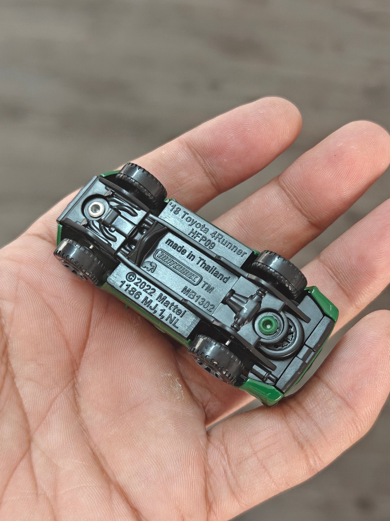 Matchbox Toyota 4Runner - Green (Uncarded - New) - Kinder Logs