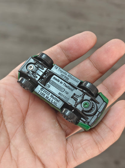 Matchbox Toyota 4Runner - Green (Uncarded - New) - Kinder Logs