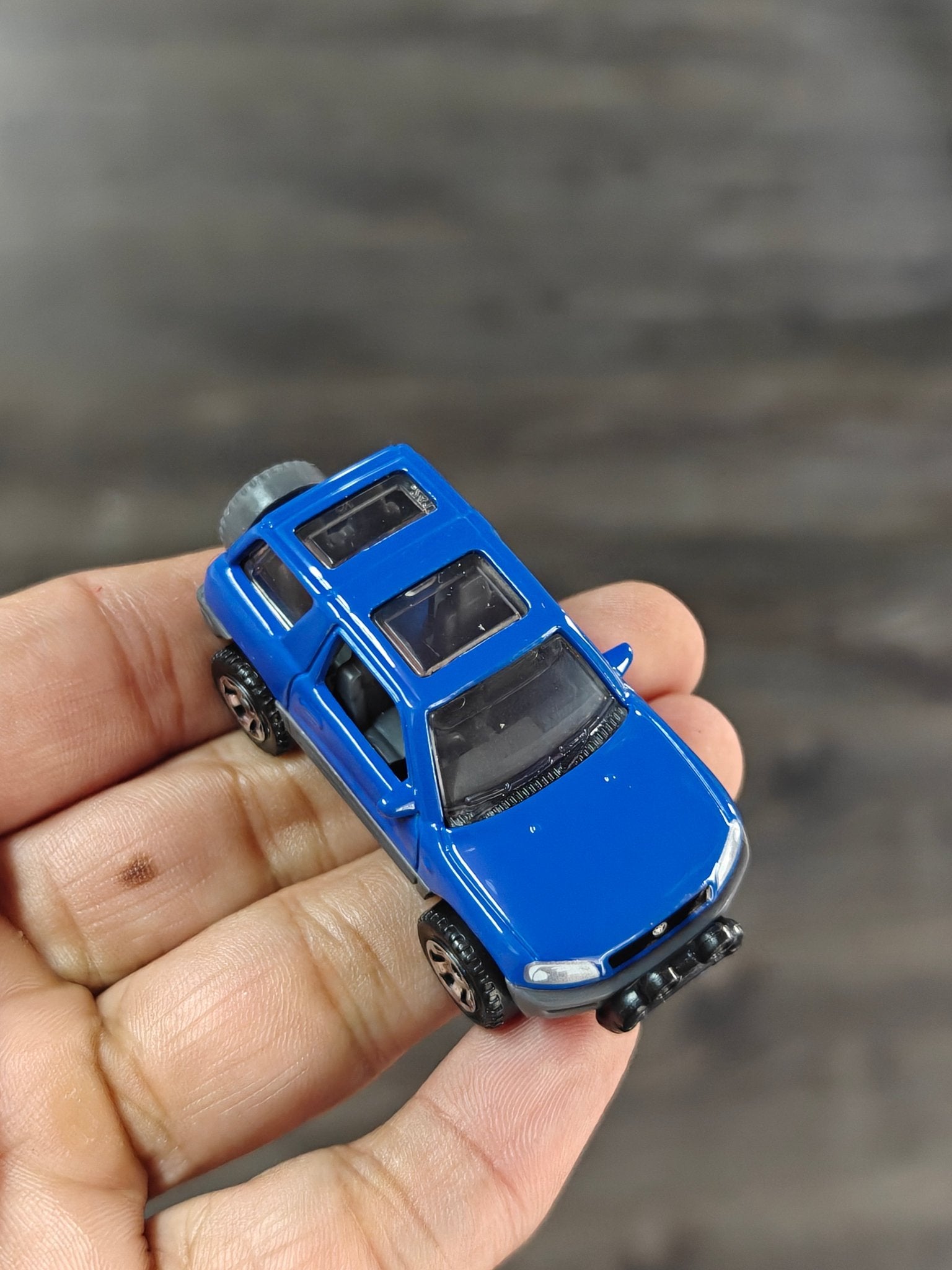 Matchbox Toyota RAV4 Off - Road - Blue (Uncarded - New) - Kinder Logs