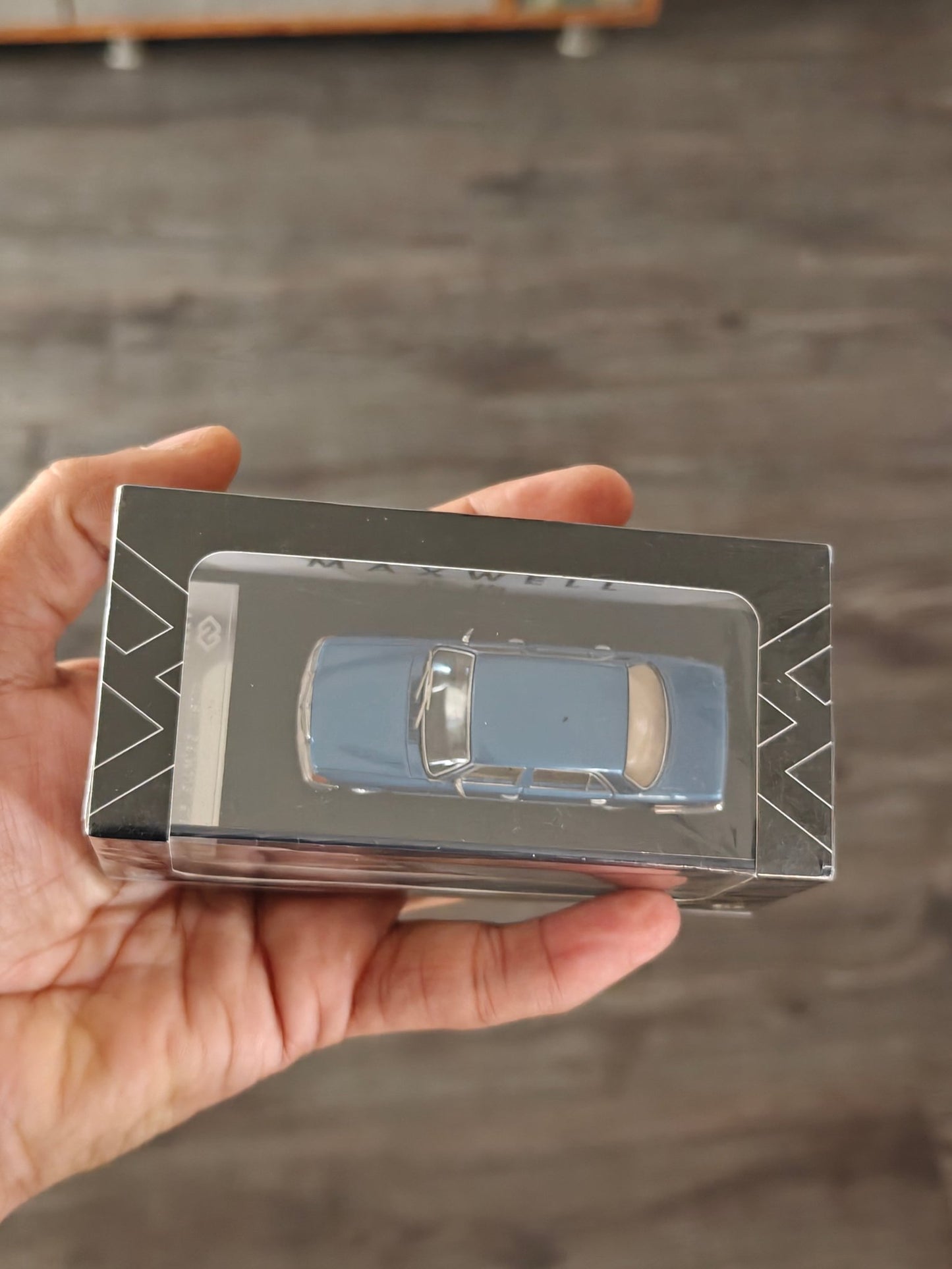 Maxwell 1976 Mercedes - Benz W116 450 SEL 6.9 - Blue (Sealed Box) - Kinder Logs