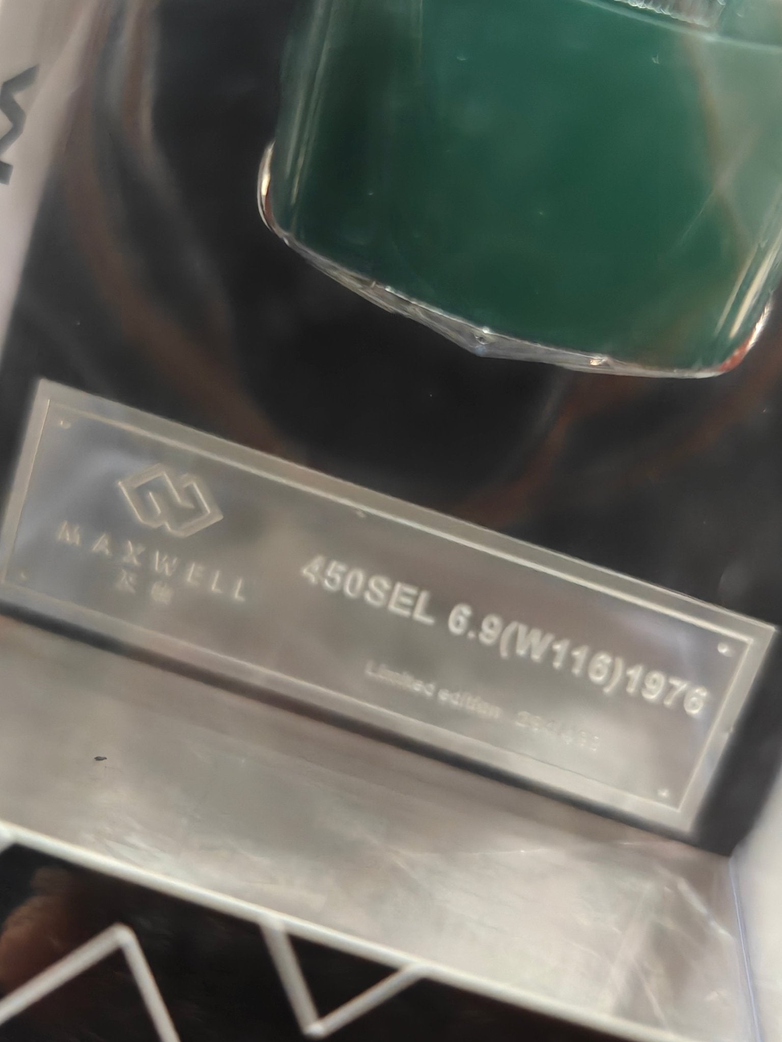 Maxwell 1976 Mercedes - Benz W116 450 SEL 6.9 - Green (Sealed Box) - Kinder Logs