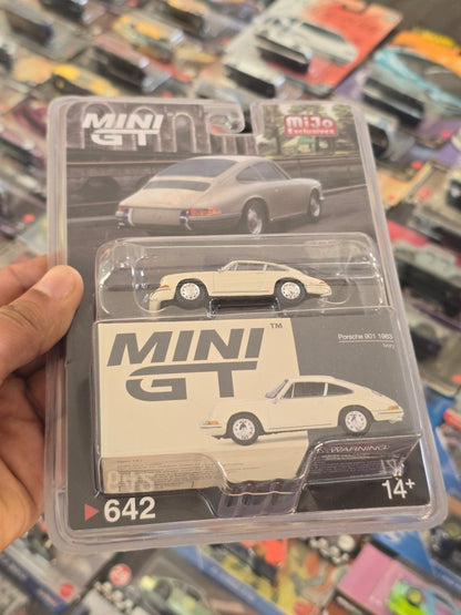 Mini GT 1963 Porsche 901 Ivory - Mijo Exclusives Limited Edition - Kinder Logs