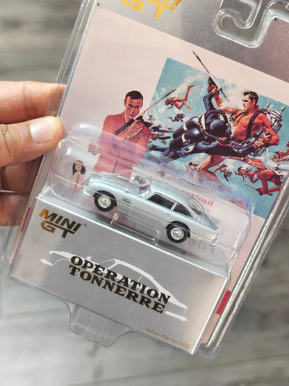 Mini GT Aston Martin DB5 - James Bond 007 (Operation Tonnerre) - Kinder Logs