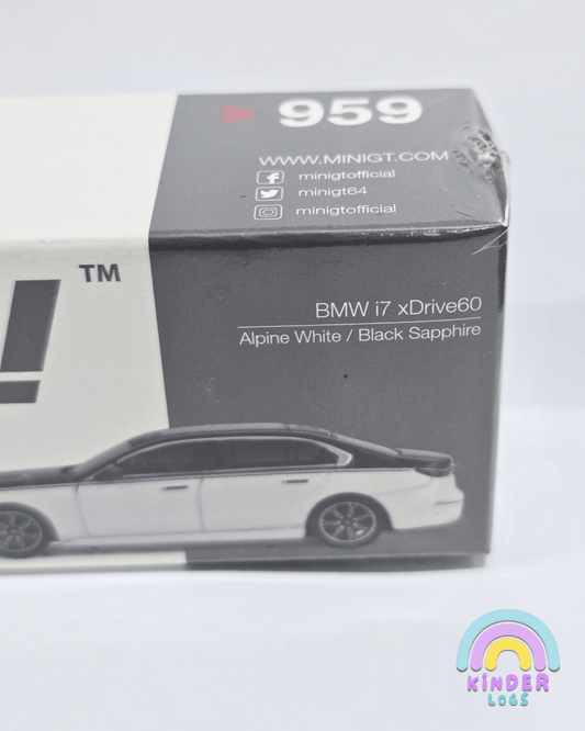 Mini GT BMW i7 xDrive60 - Alpine White + Black Sapphire - Kinder Logs