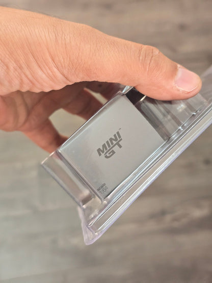 Mini GT BMW M4 CSL - Black Sapphire - Mijo Exclusives - Kinder Logs