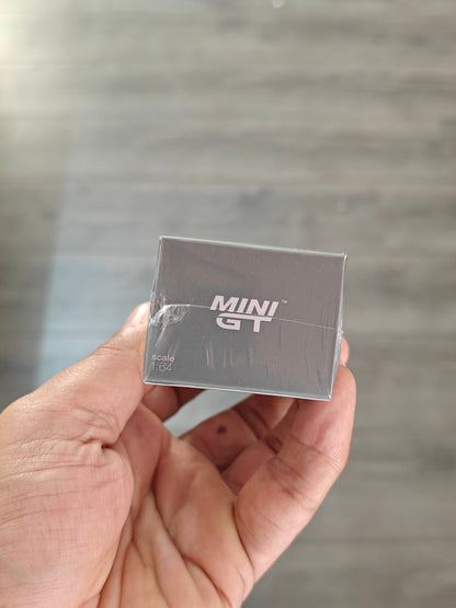 Mini GT BMW Z8 - Silver (Sealed Box) - Kinder Logs