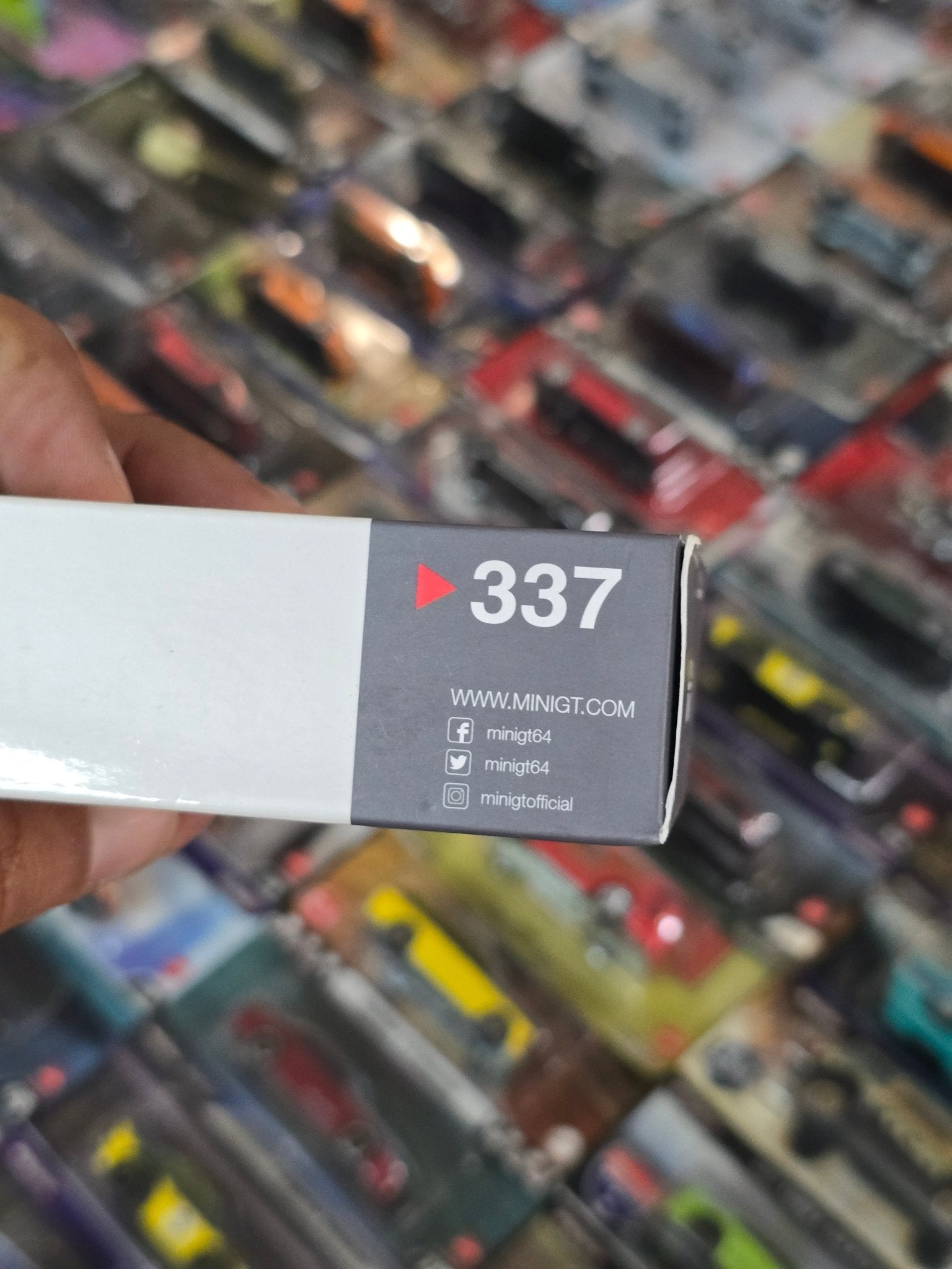 Mini GT Bugatti Centodieci (White) - Open Box - Kinder Logs