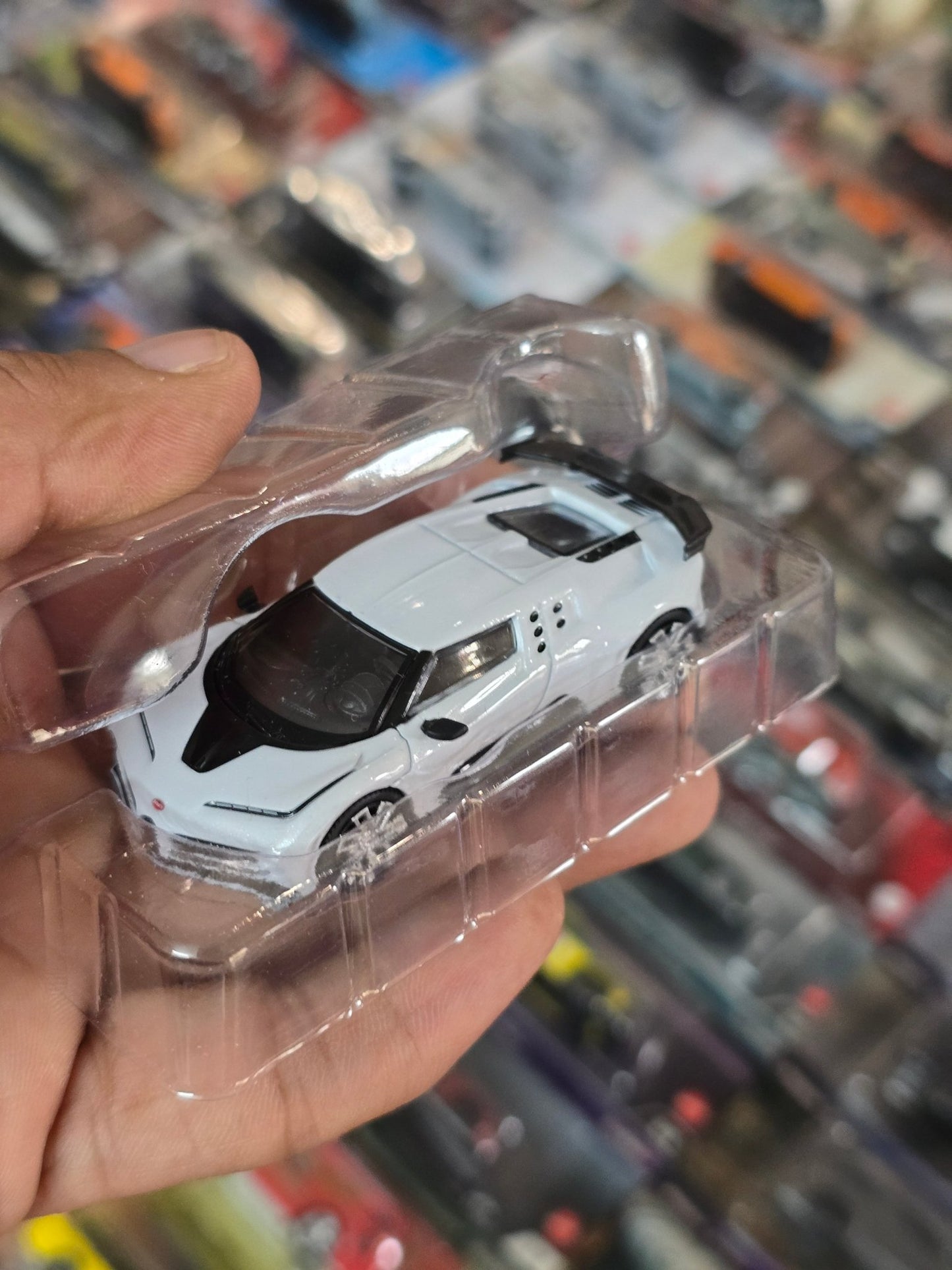Mini GT Bugatti Centodieci (White) - Open Box - Kinder Logs