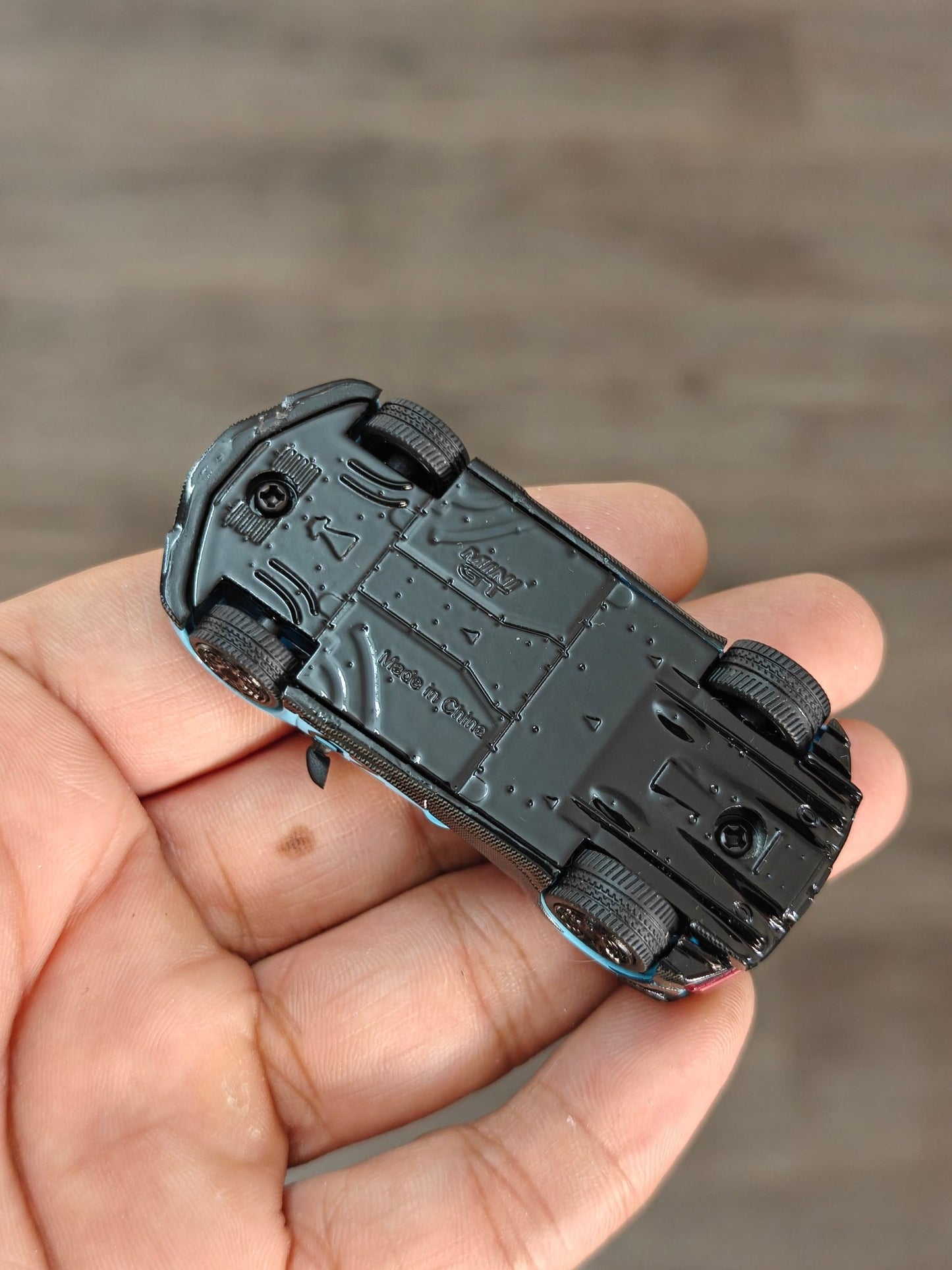 Mini GT Bugatti Chiron Pur Sport "Grand Prix" (Open Box) - Kinder Logs