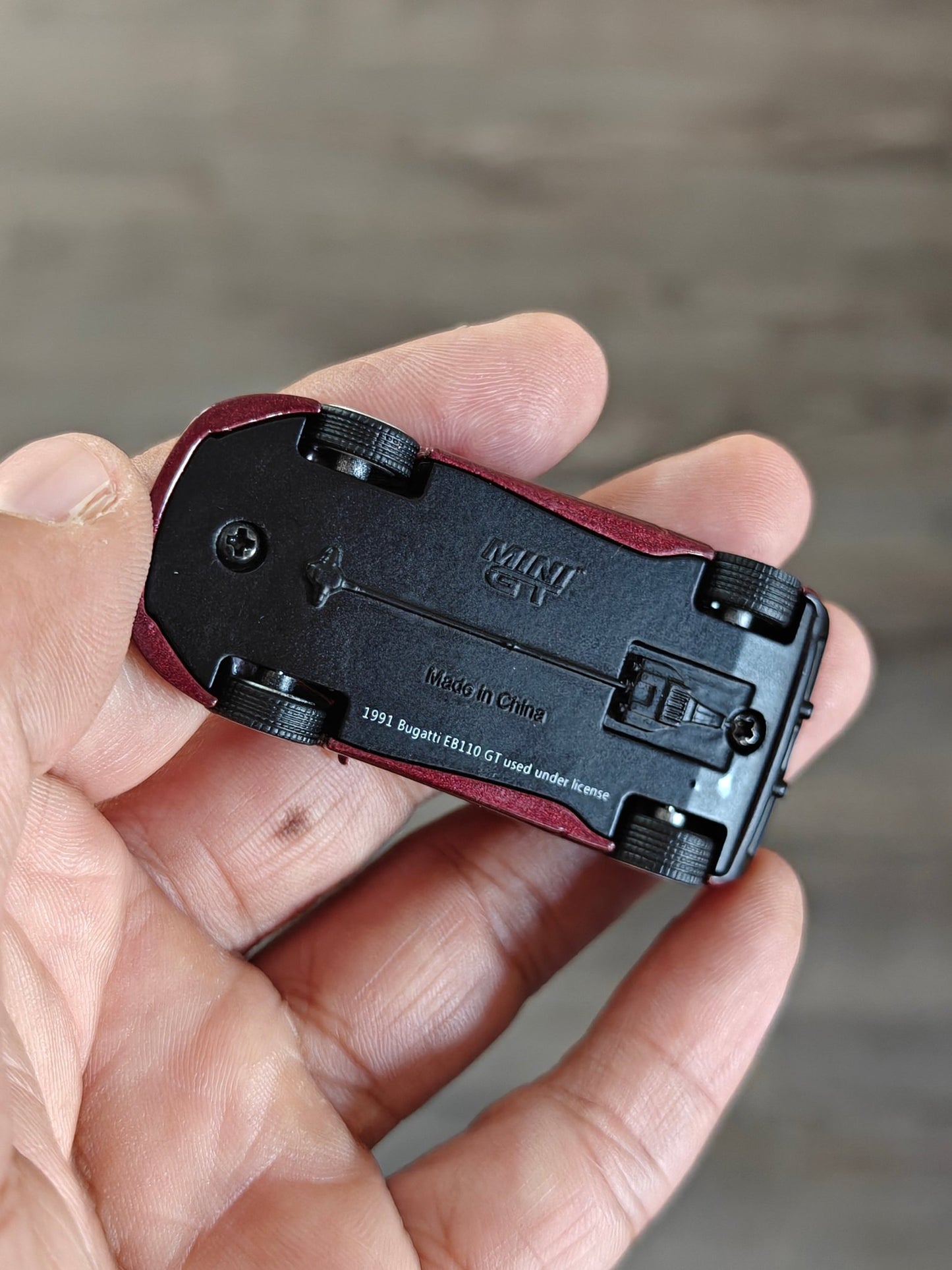 Mini GT Bugatti EB110 GT - Dark Red (Open Box) - Kinder Logs