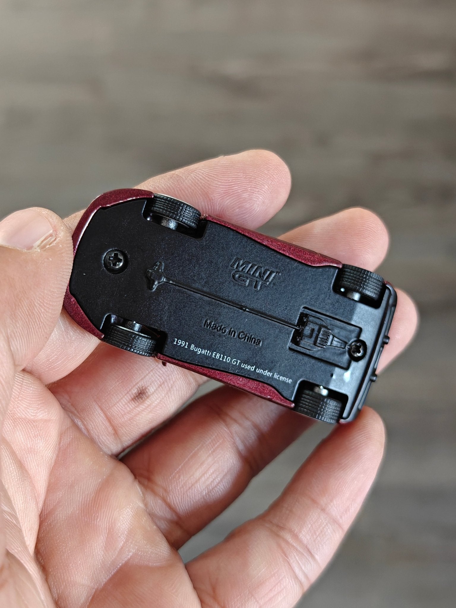 Mini GT Bugatti EB110 GT - Dark Red (Open Box) - Kinder Logs