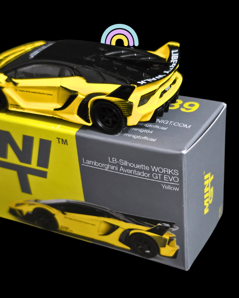 Mini GT Lamborghini Aventador GT EVO LB - Silhouette Works - Yellow (Open Box) - Kinder Logs