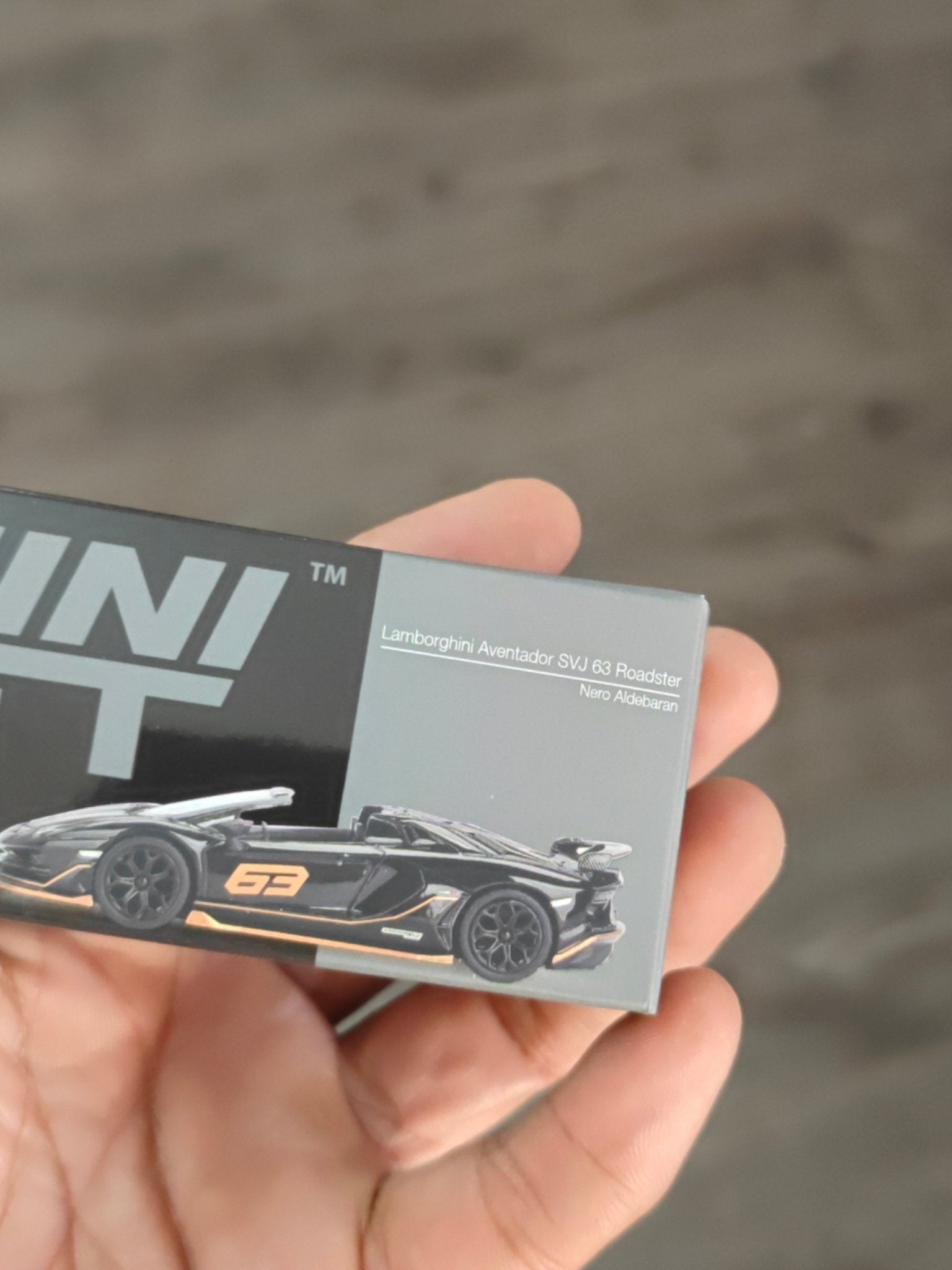 Mini GT Lamborghini Aventador SVJ 63 Roadster - Nero Aldebaran (Open Box) - Kinder Logs