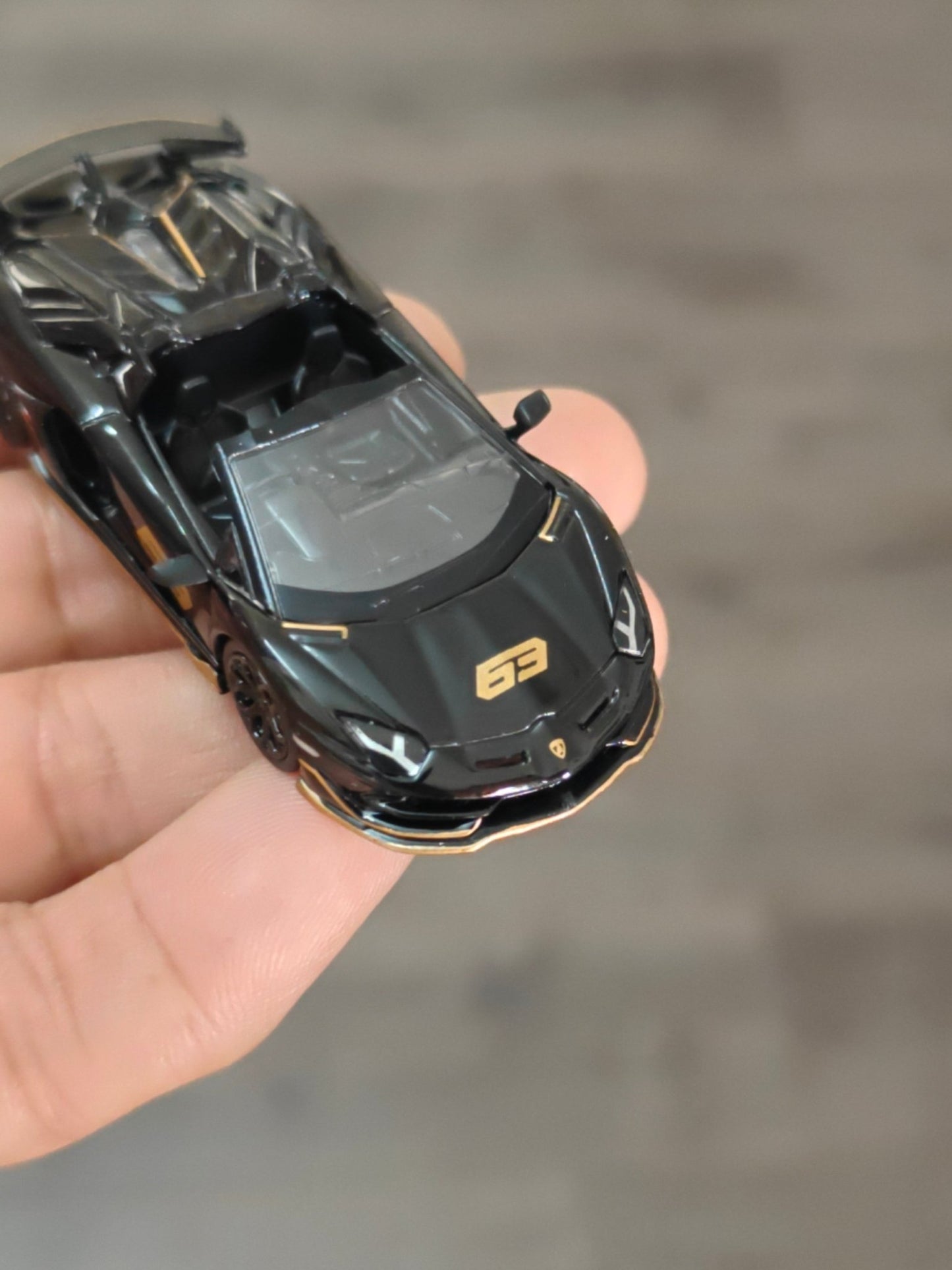 Mini GT Lamborghini Aventador SVJ 63 Roadster - Nero Aldebaran (Open Box) - Kinder Logs