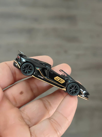 Mini GT Lamborghini Aventador SVJ 63 Roadster - Nero Aldebaran (Open Box) - Kinder Logs