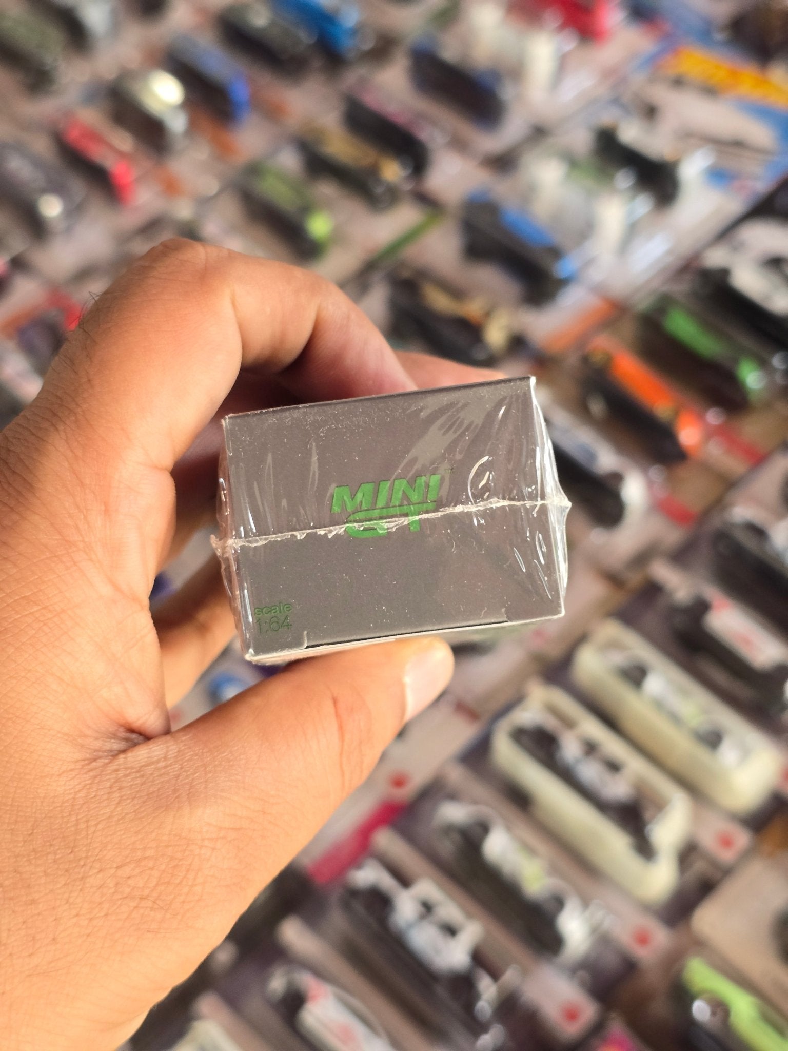 Mini GT Lamborghini Huracan GT3 EVO Presentation - Green (Sealed Box) - Kinder Logs