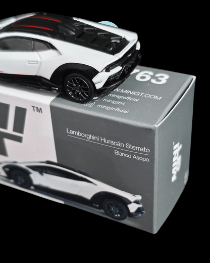 Mini GT Lamborghini Huracan Sterrato - White (Open Box) - Kinder Logs