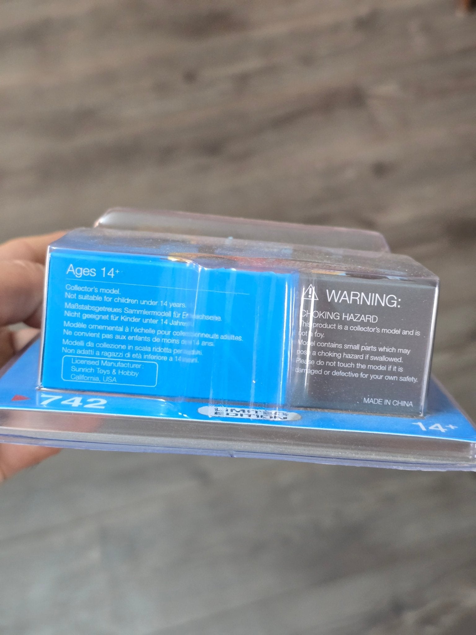 Mini GT LB - Silhouette Works GT Nissan 35GT - RR Ver.1 LBWK KUMA - Mijo Exclusives - Kinder Logs