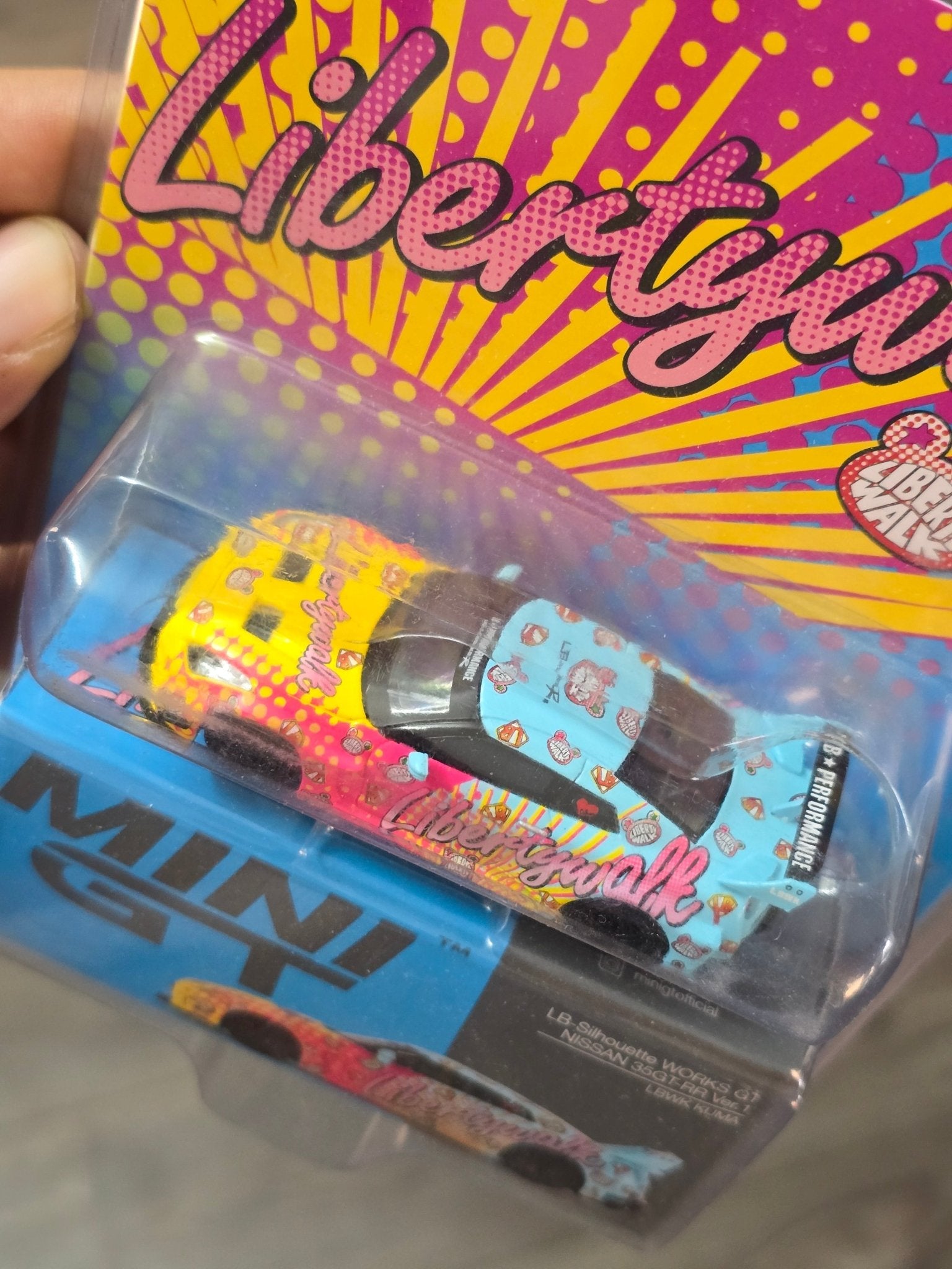 Mini GT LB - Silhouette Works GT Nissan 35GT - RR Ver.1 LBWK KUMA - Mijo Exclusives - Kinder Logs