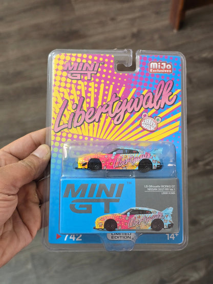 Mini GT LB - Silhouette Works GT Nissan 35GT - RR Ver.1 LBWK KUMA - Mijo Exclusives - Kinder Logs