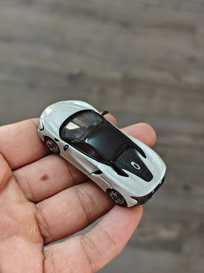 Mini GT McLaren Artura - Mijo Exclusives (Silver) - Kinder Logs