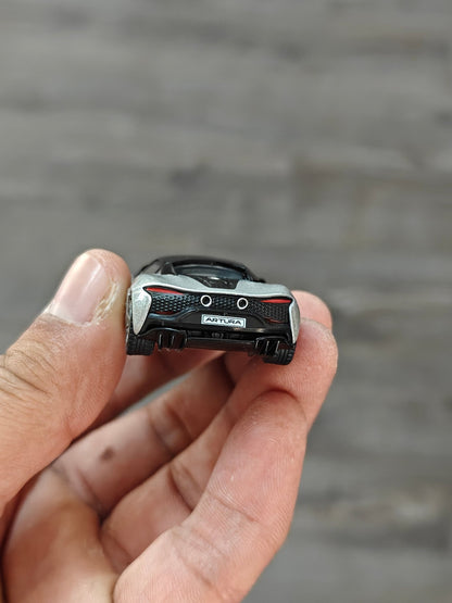 Mini GT McLaren Artura - Mijo Exclusives (Silver) - Kinder Logs