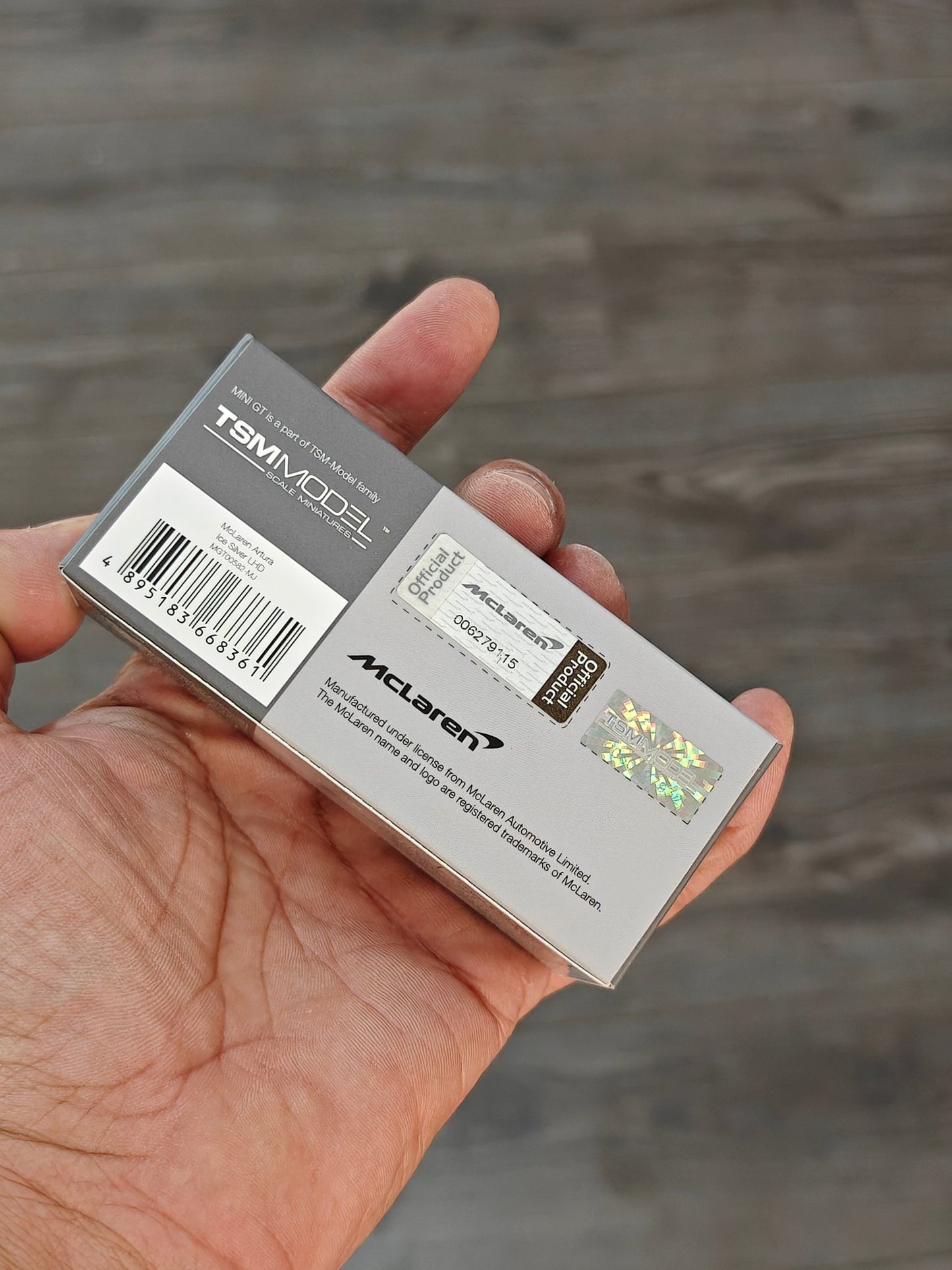 Mini GT McLaren Artura - Mijo Exclusives (Silver) - Kinder Logs
