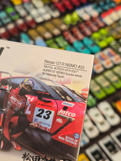 Mini GT Nissan GT - R NISMO 23 - Motul Autech GT - R 2021 (Winner With Figure) - Kinder Logs
