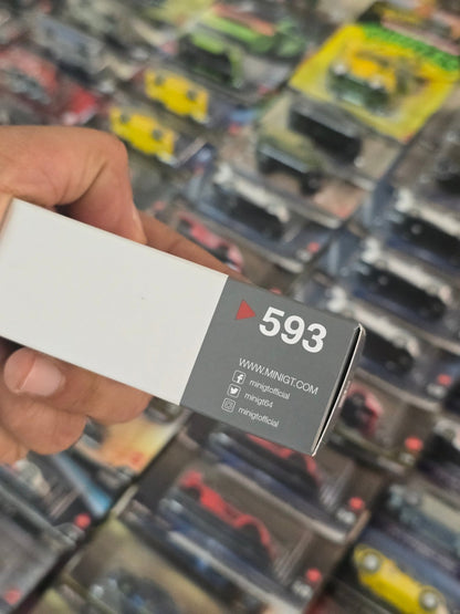 Mini GT Nissan GT - R NISMO GT3 23 KCMG - Open Box - Kinder Logs