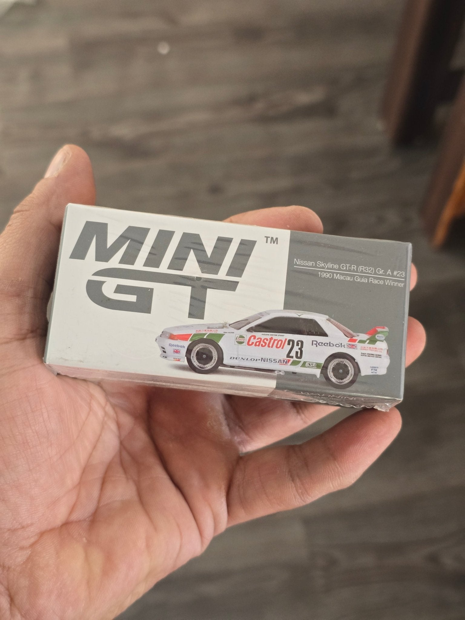 Mini GT Nissan Skyline GT - R (R32) Gr. A 23 - Sealed Box - Kinder Logs