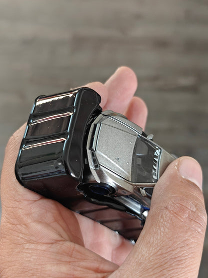 Mini GT Nissan Skyline GT - R (R34) Kaido Works Shinjuku V1 (Open Box) - Kinder Logs