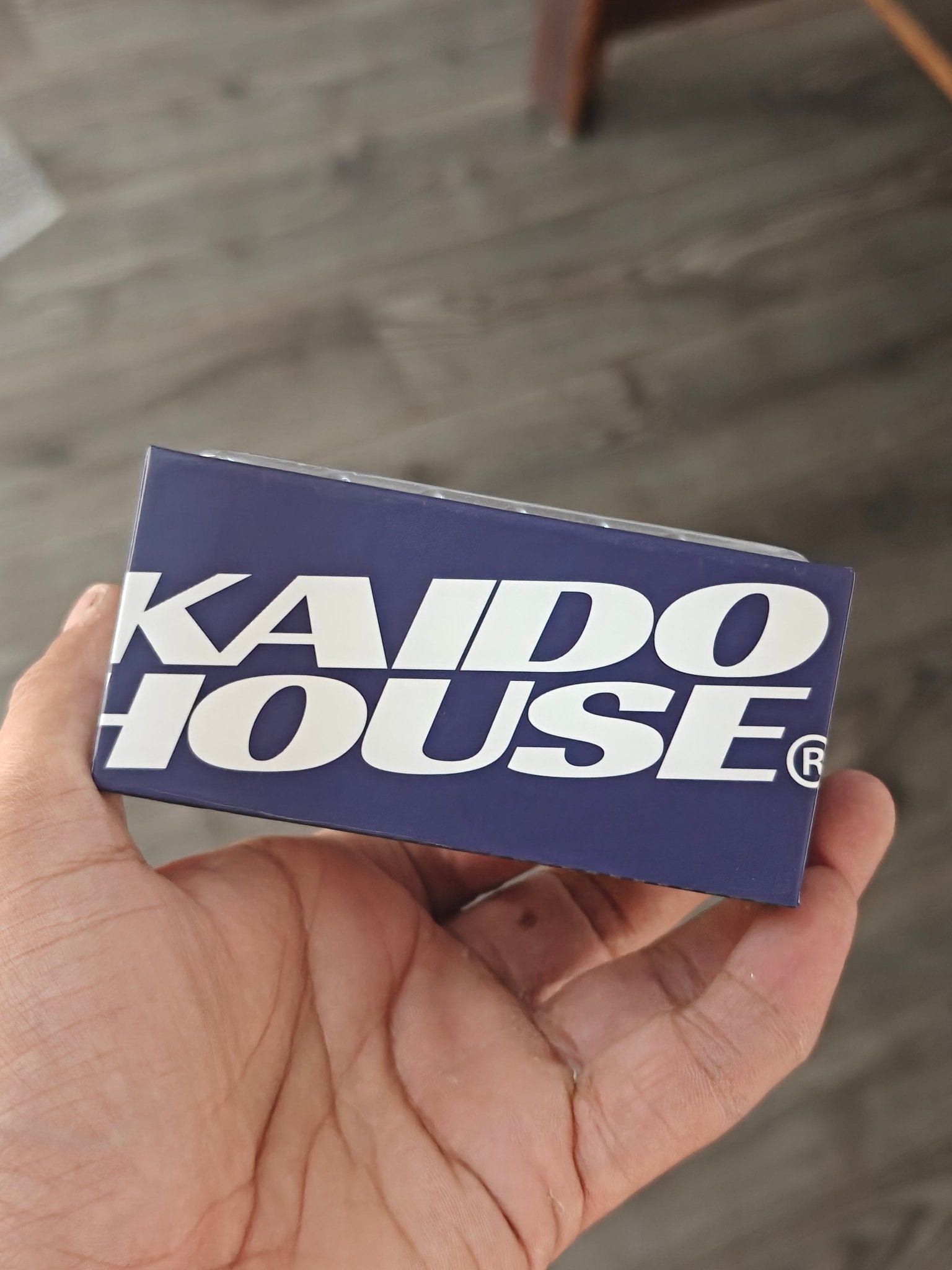 Mini GT Nissan Skyline GT - R (R34) Kaido Works Shinjuku V1 (Open Box) - Kinder Logs
