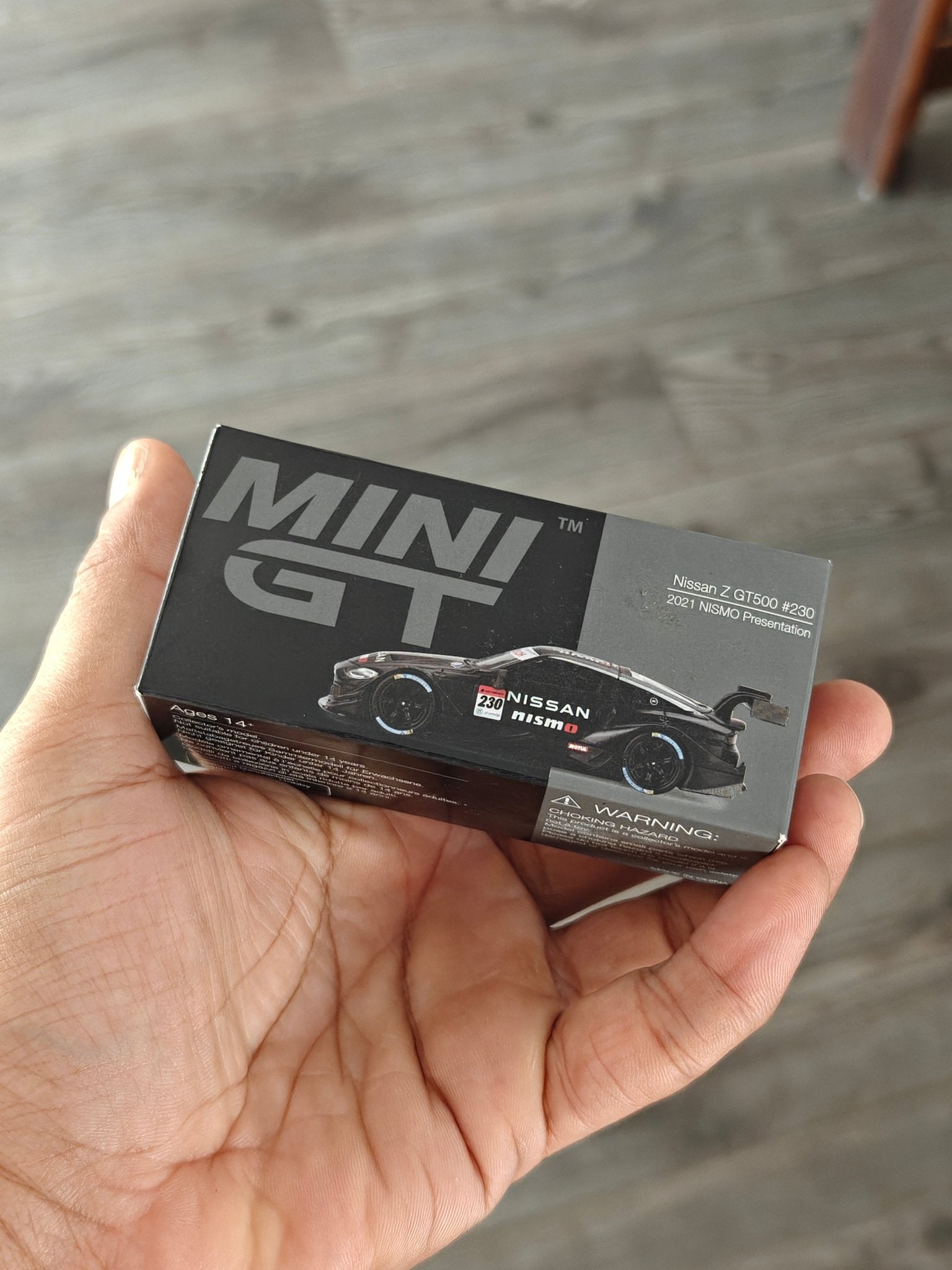 Mini GT Nissan Z GT500 230 (2021 NISMO Presentation) - Open Box - Kinder Logs