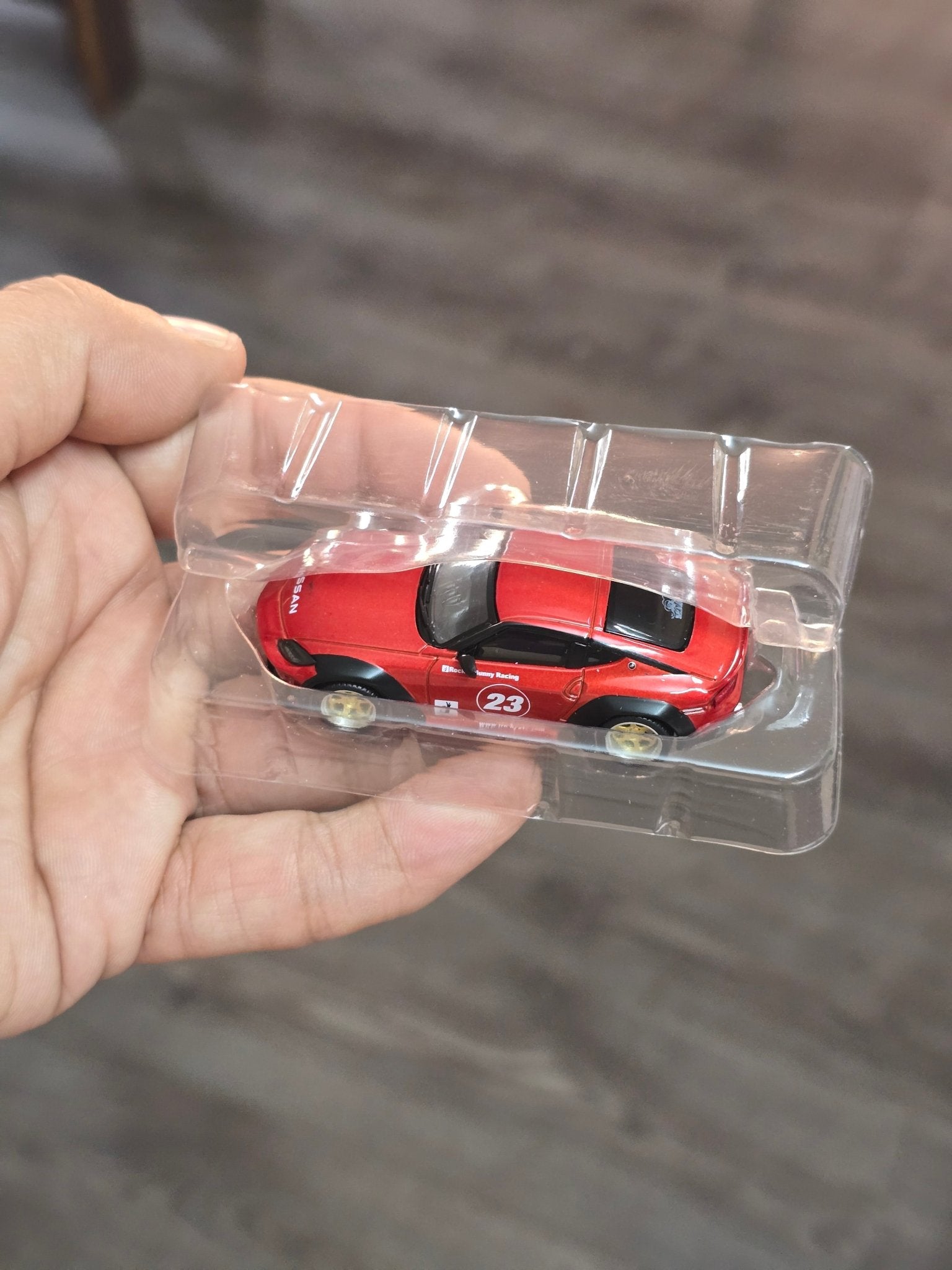 Mini GT Nissan Z Pandem - Passion Red (Open Box) - Kinder Logs