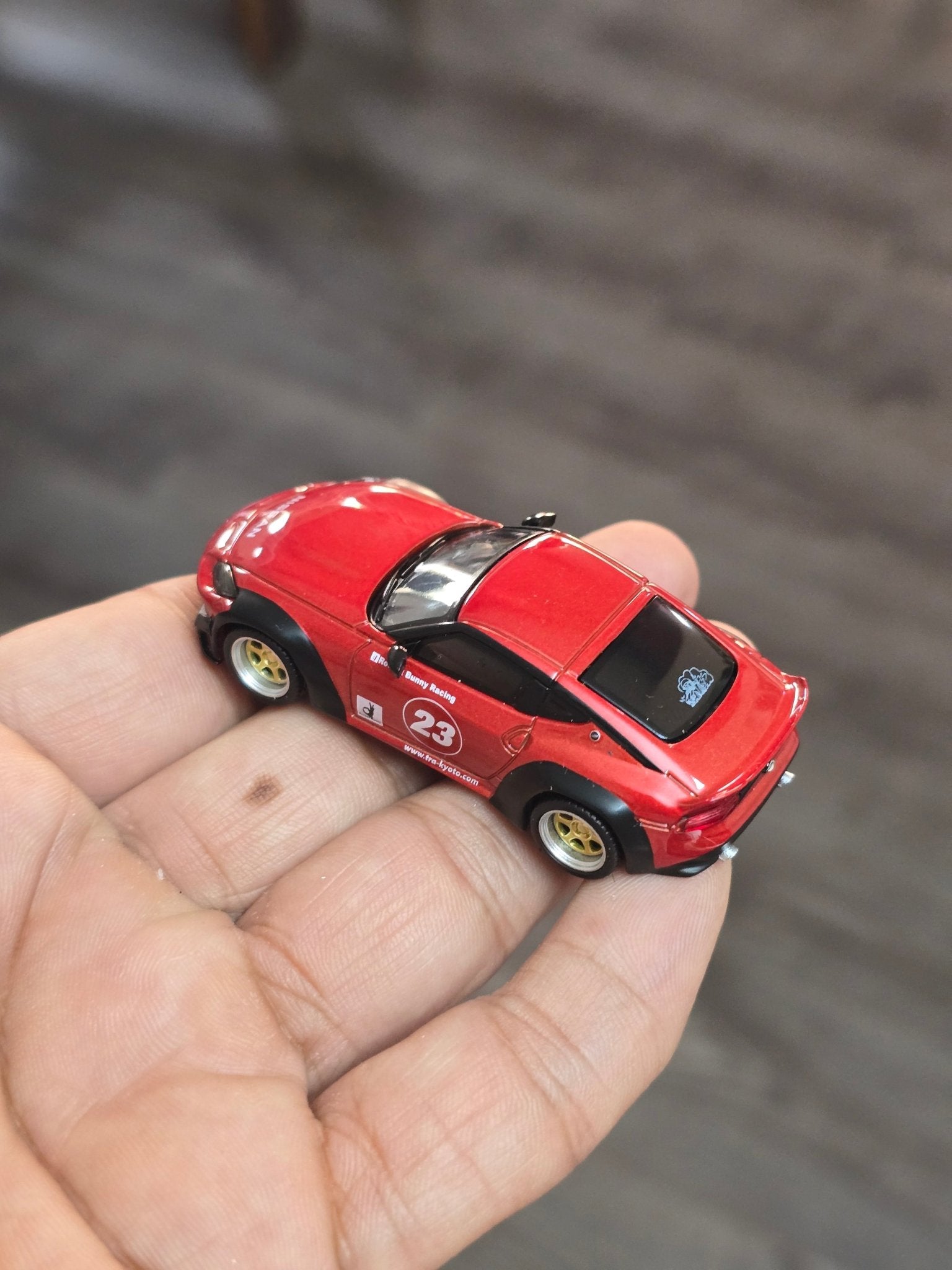 Mini GT Nissan Z Pandem - Passion Red (Open Box) - Kinder Logs