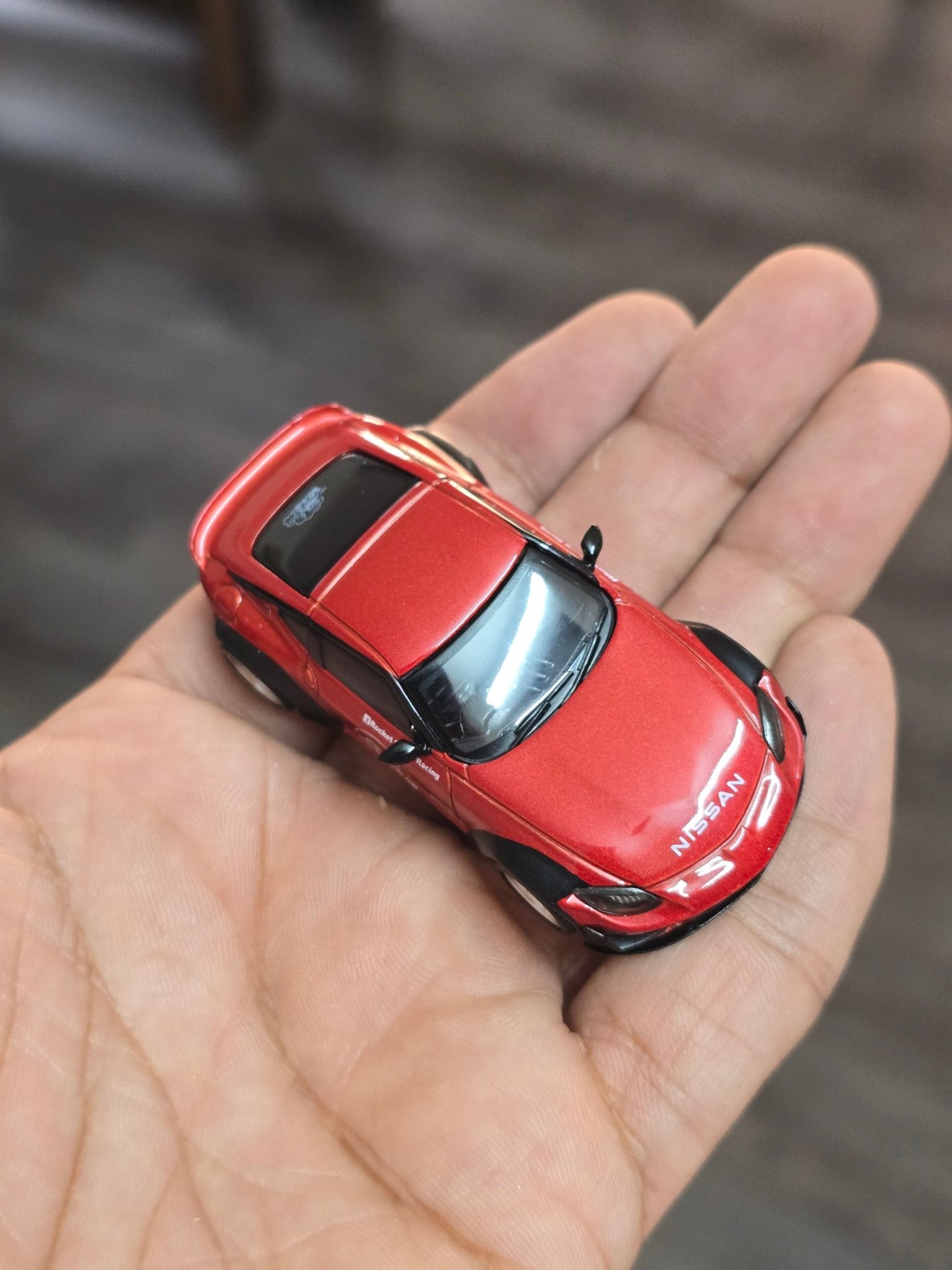 Mini GT Nissan Z Pandem - Passion Red (Open Box) - Kinder Logs
