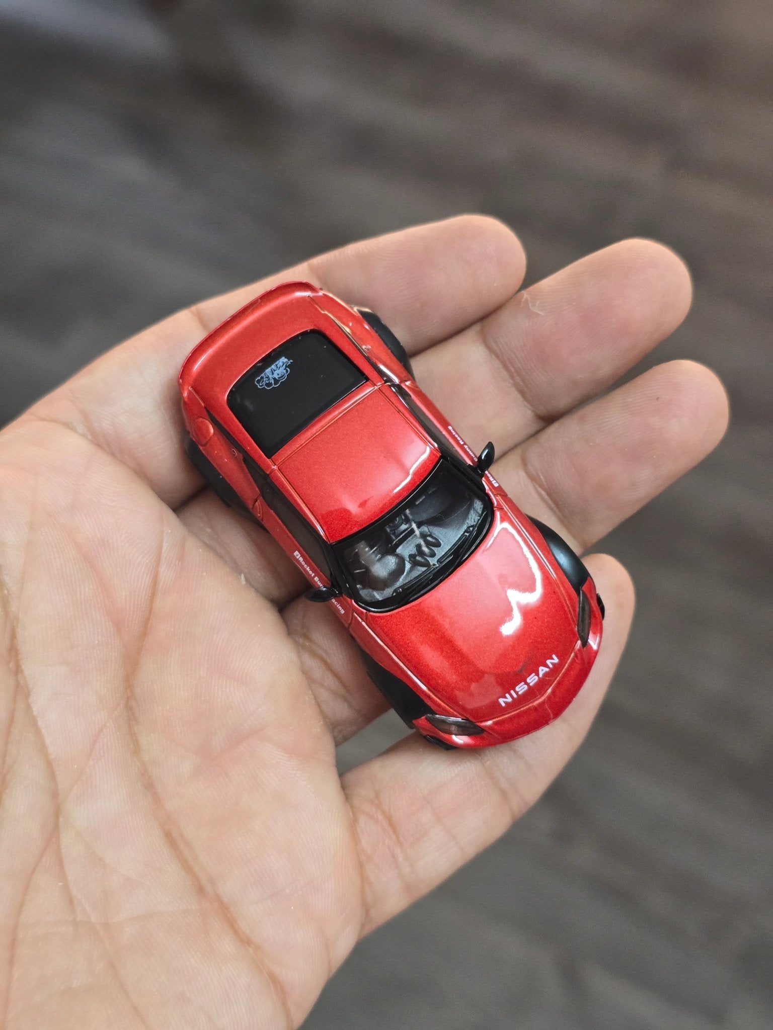 Mini GT Nissan Z Pandem - Passion Red (Open Box) - Kinder Logs