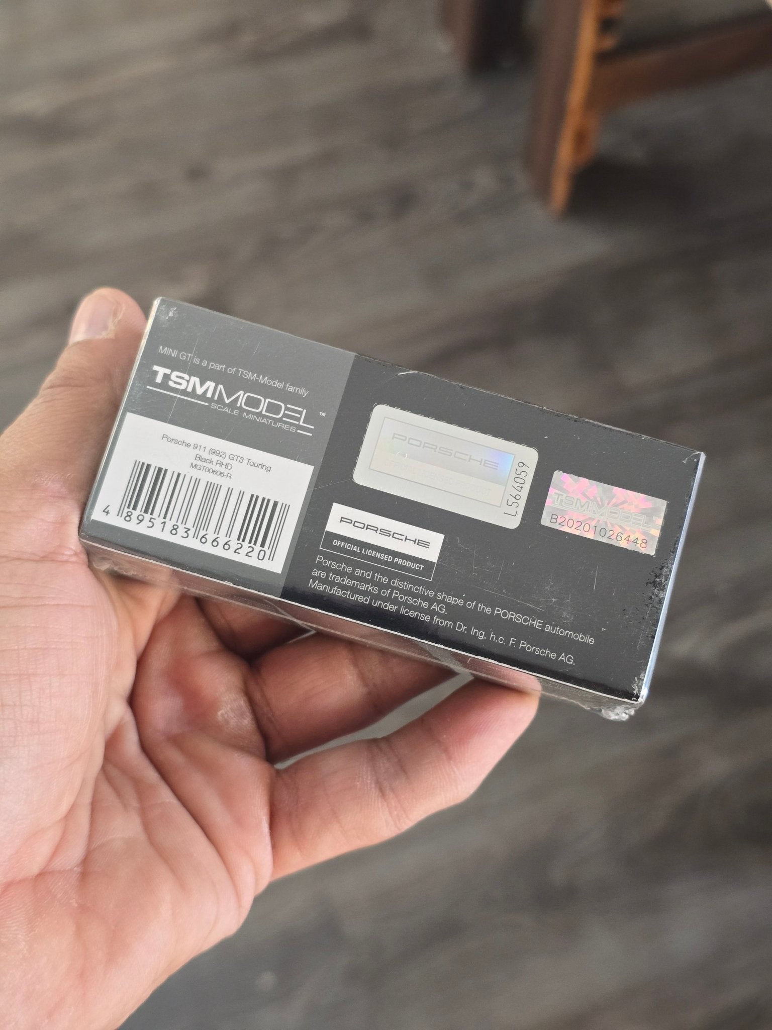 Mini GT Porsche 911 GT3 Touring (Black) - Sealed Box - Kinder Logs