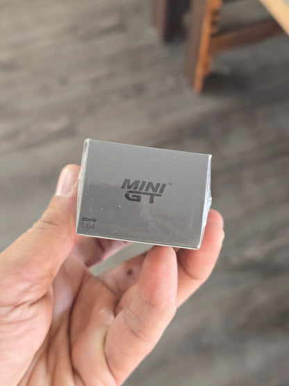 Mini GT Porsche 911 GT3 Touring (Black) - Sealed Box - Kinder Logs