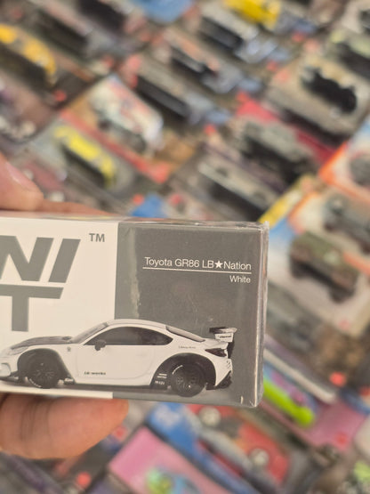 Mini GT Toyota GR86 LB Nation - White (Sealed Box) - Kinder Logs