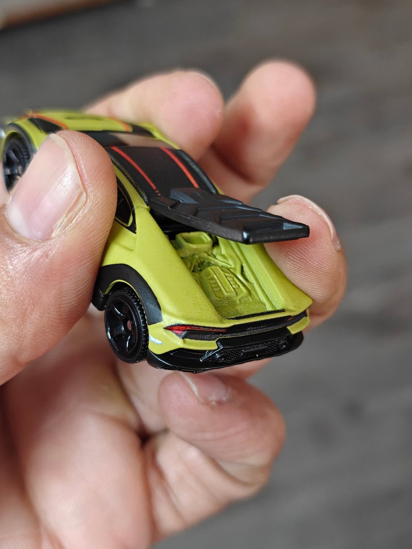 Moving Parts Matchbox Lamborghini Huracan Sterrato (Uncarded - New) - Kinder Logs