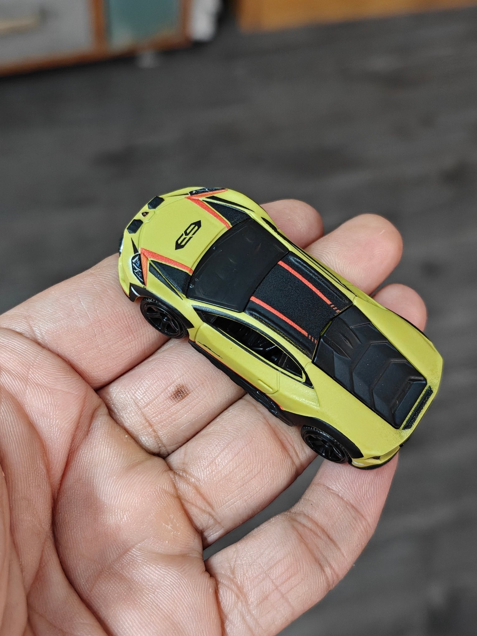 Moving Parts Matchbox Lamborghini Huracan Sterrato (Uncarded - New) - Kinder Logs