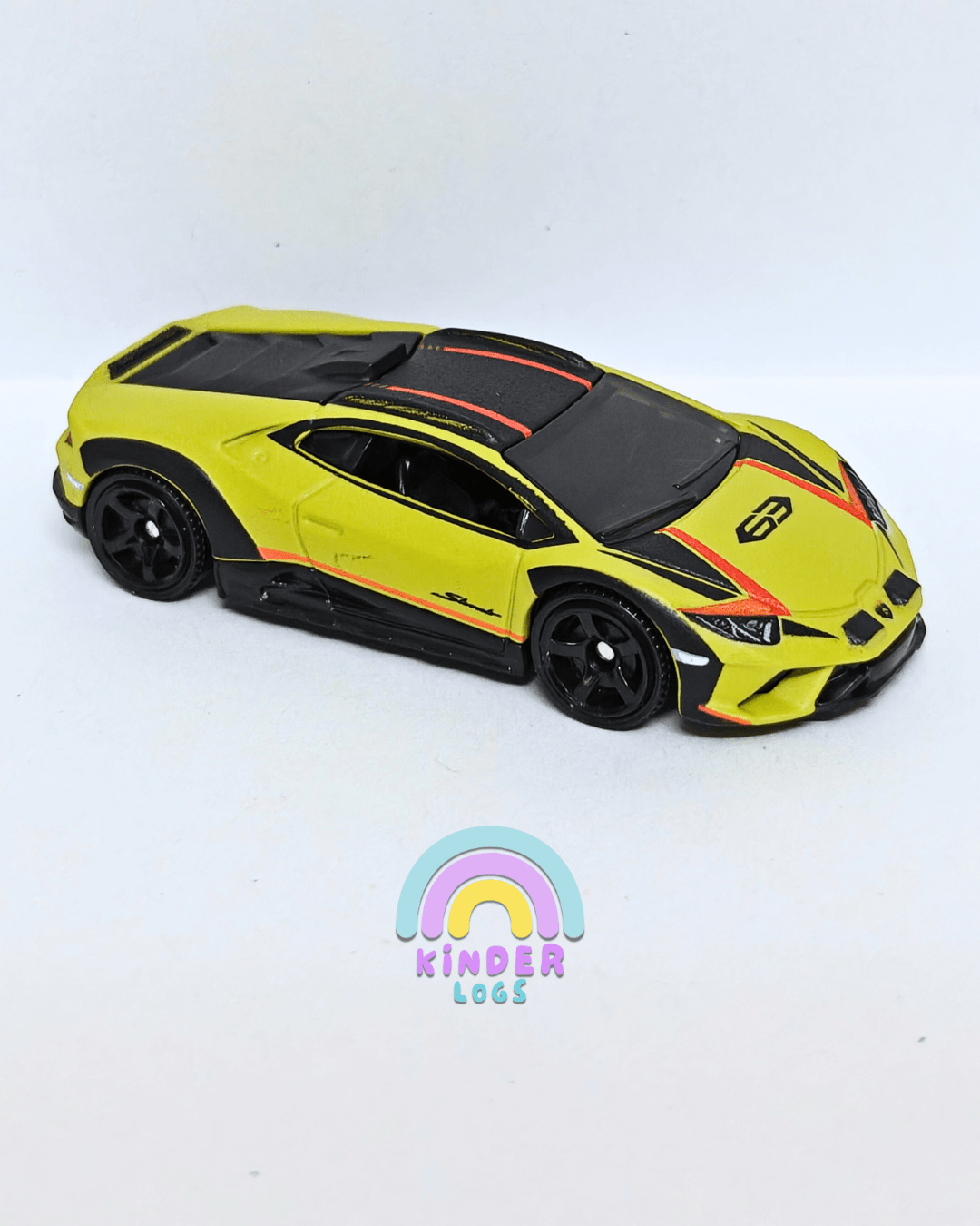 Moving Parts Matchbox Lamborghini Huracan Sterrato (Uncarded - New) - Kinder Logs